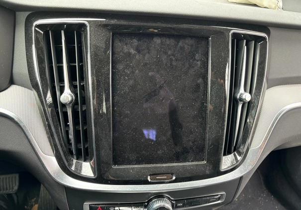 Volvo V60 cena 59900 przebieg: 20500, rok produkcji 2023 z Wrocław małe 781